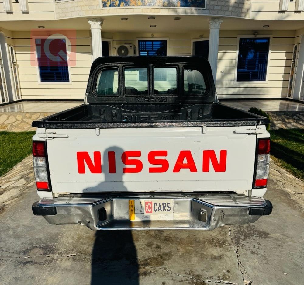 Nissan Pickup